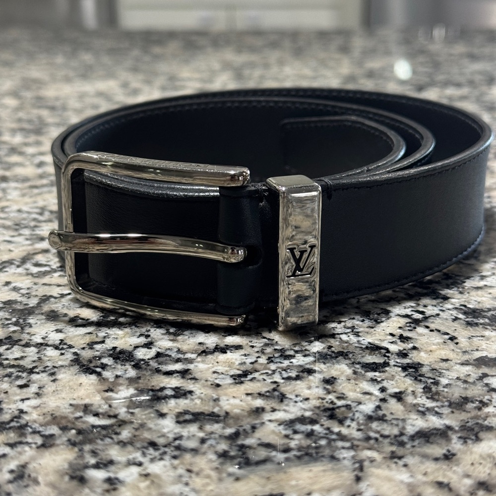 Louis Vuitton Black Leather Belt